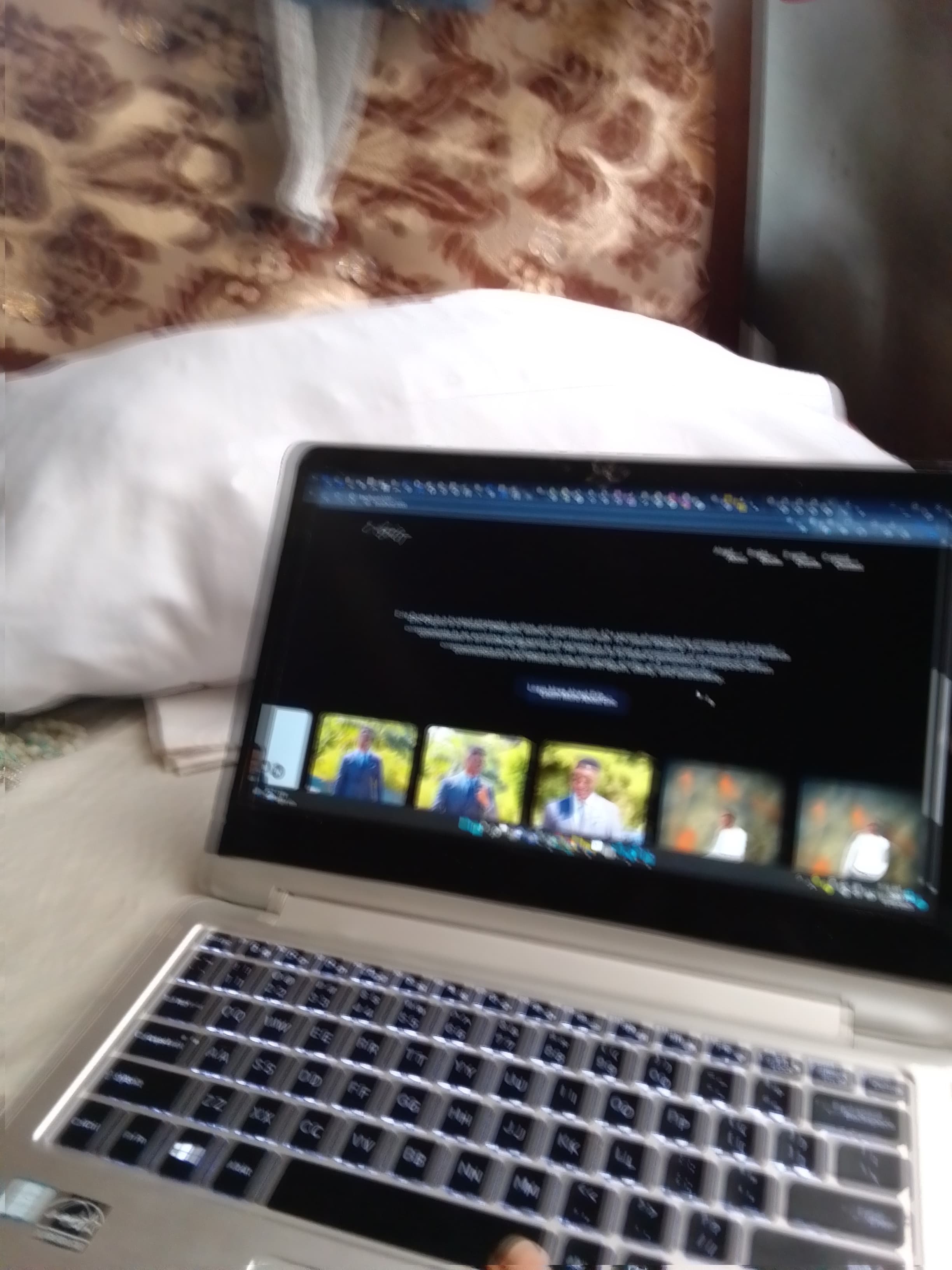 Looking for MacBook m2 screen thumbnail 2
